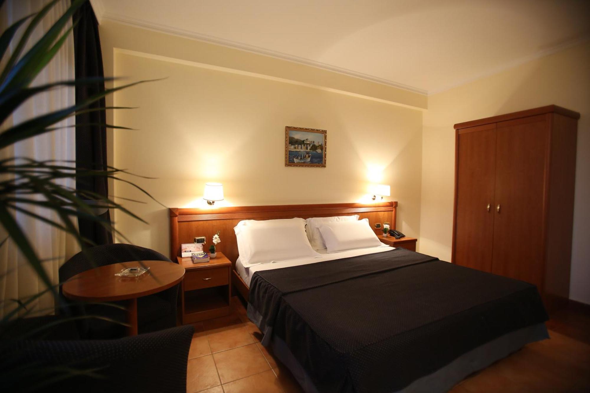 Hotel Continental Vora Szoba fotó