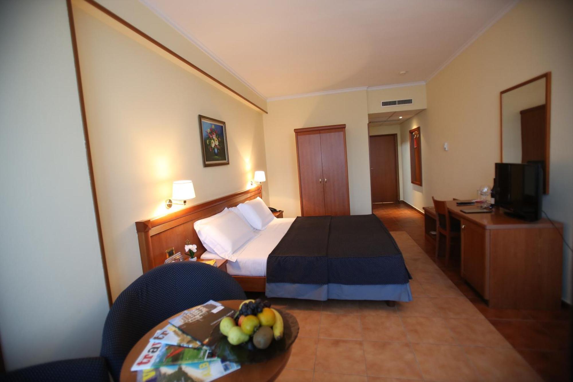 Hotel Continental Vora Szoba fotó