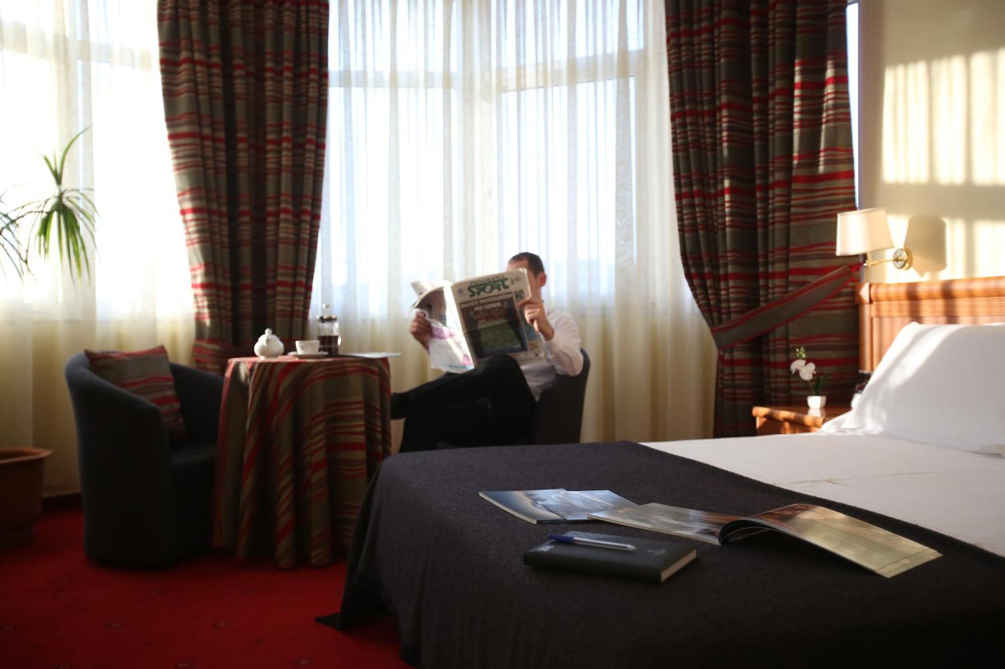Hotel Continental Vora Kültér fotó
