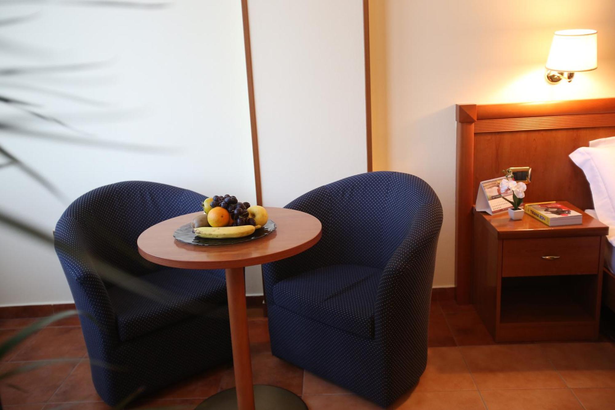 Hotel Continental Vora Szoba fotó
