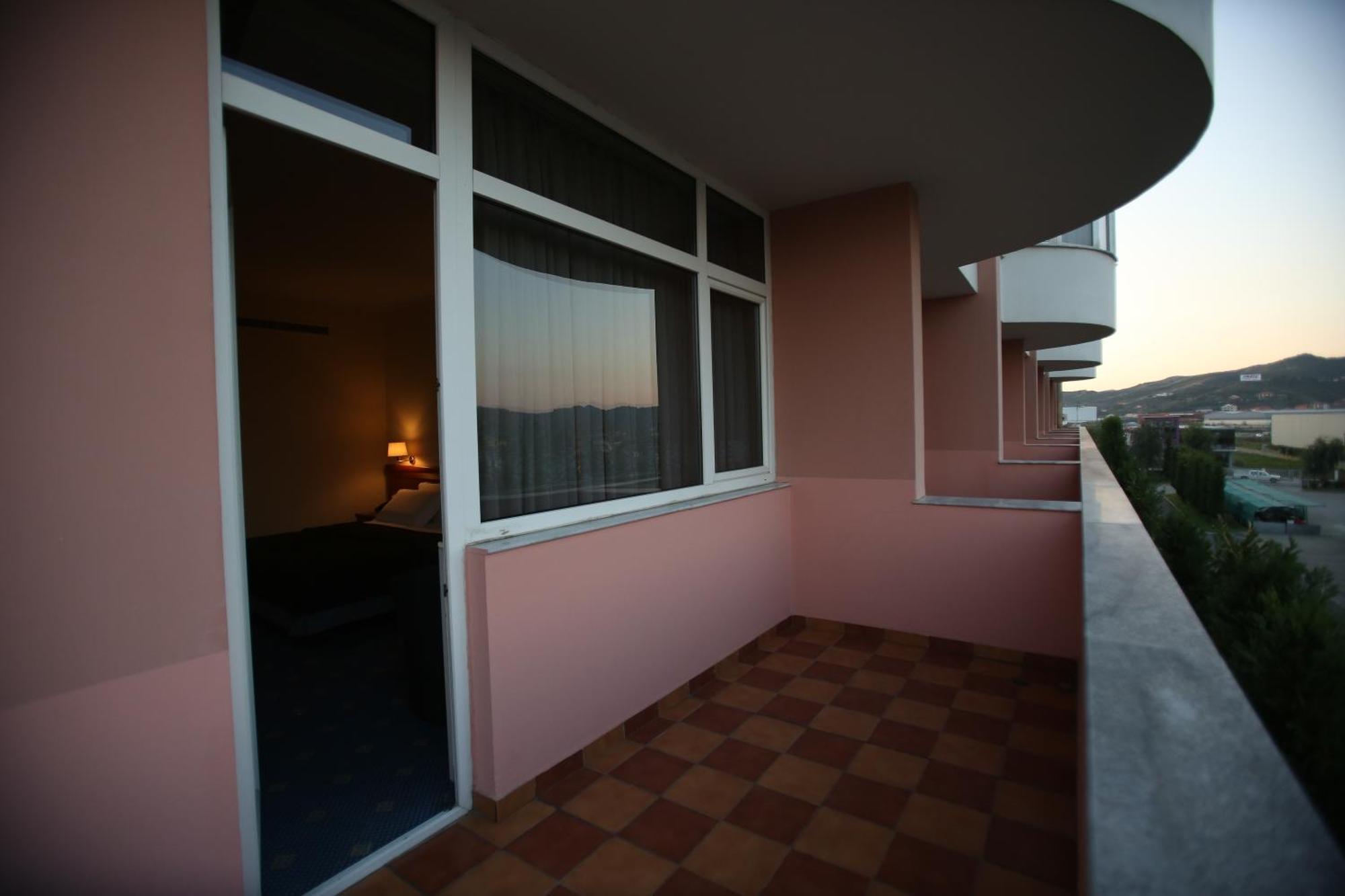 Hotel Continental Vora Szoba fotó