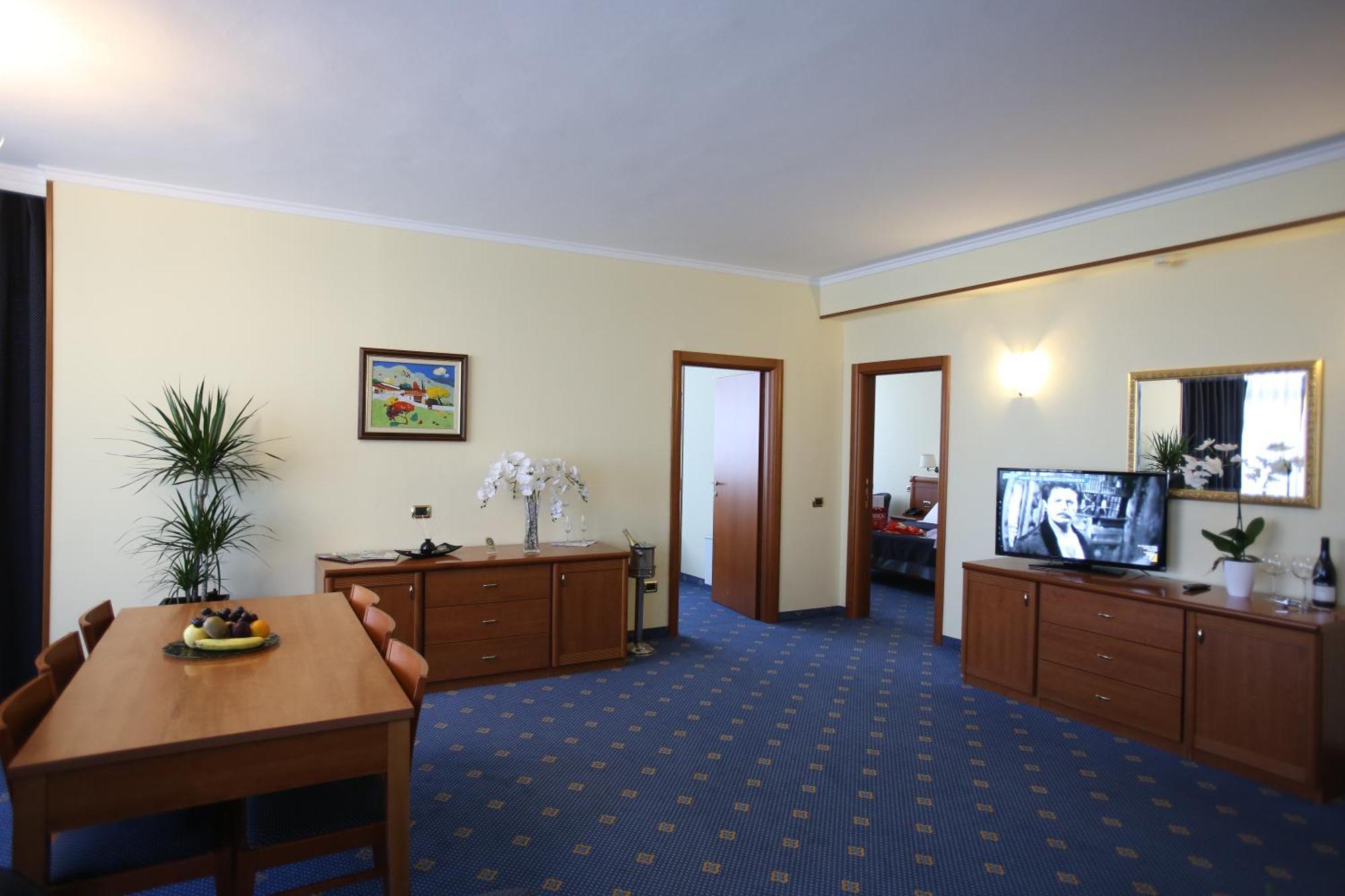 Hotel Continental Vora Szoba fotó