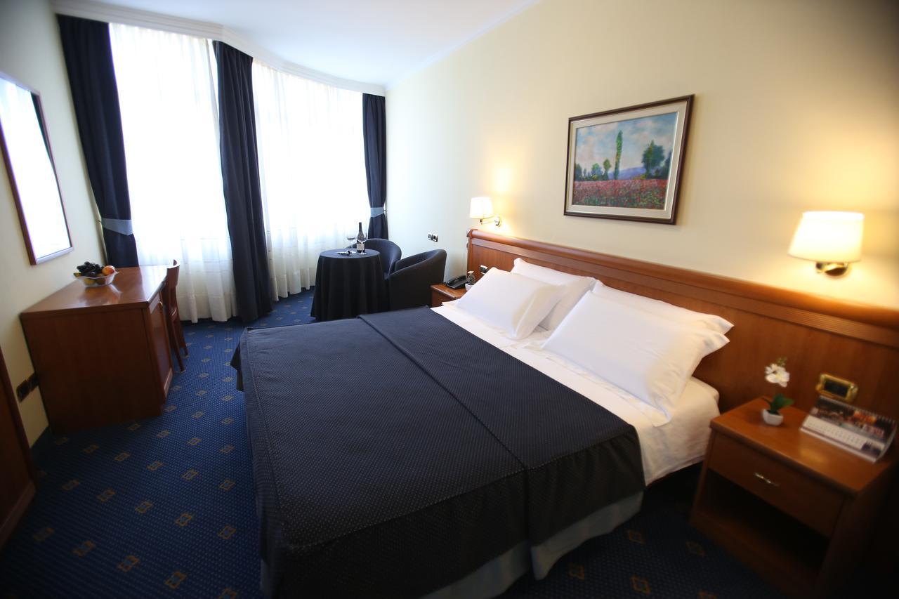 Hotel Continental Vora Kültér fotó