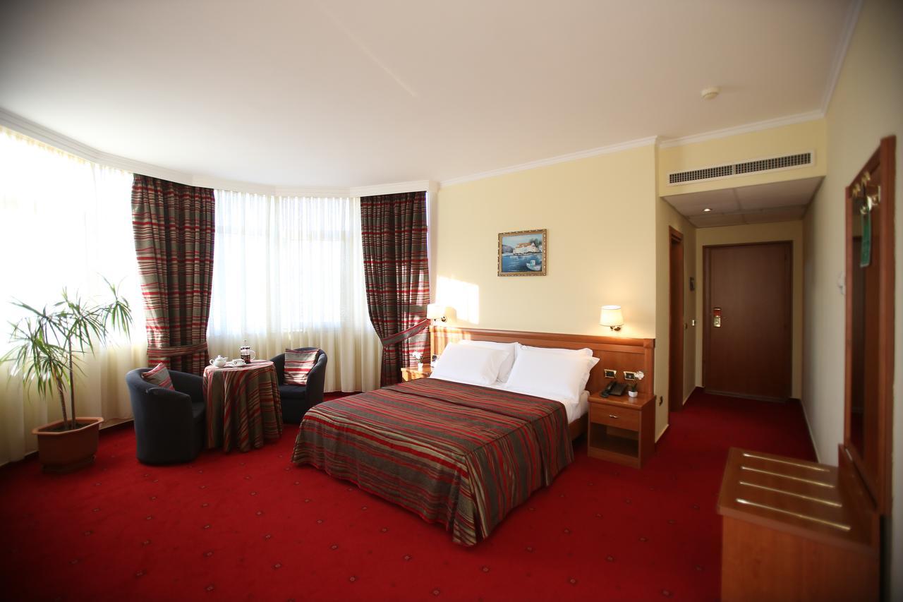 Hotel Continental Vora Kültér fotó