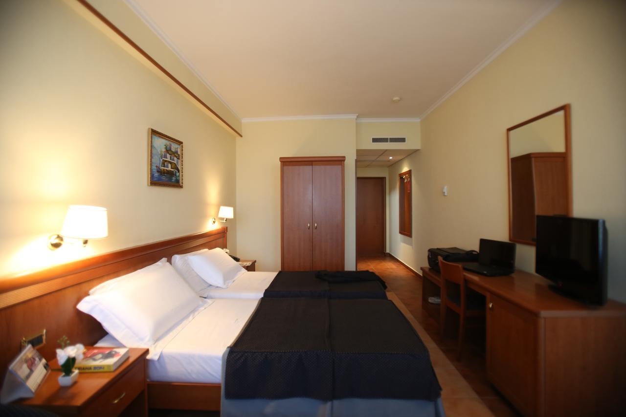Hotel Continental Vora Kültér fotó