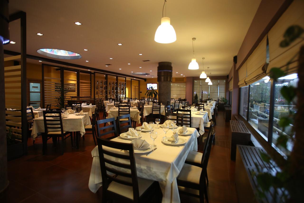 Hotel Continental Vora Kültér fotó