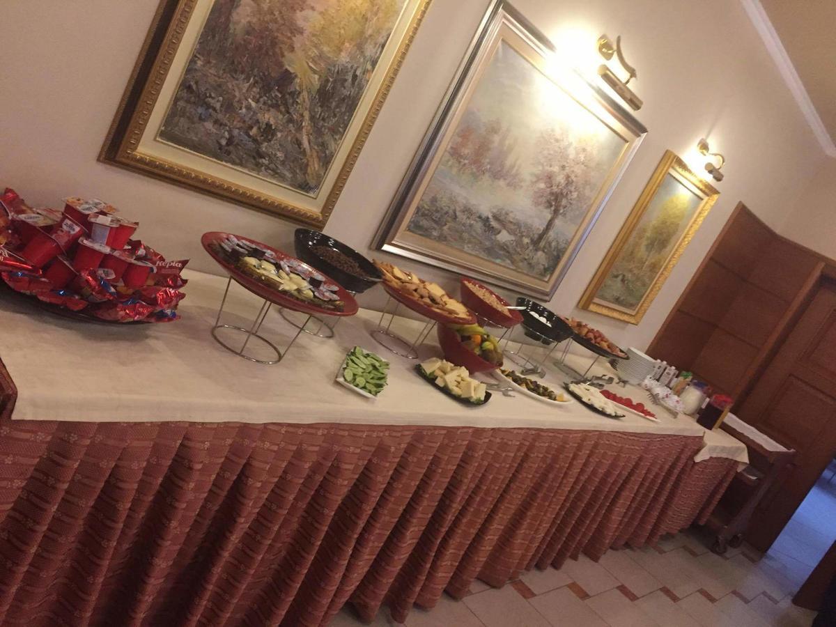 Hotel Continental Vora Kültér fotó